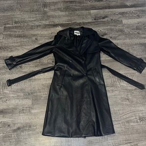 APPARIS cloak